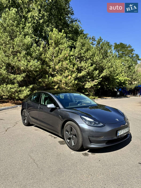 Седан Tesla Model 3 2021 в Запоріжжі