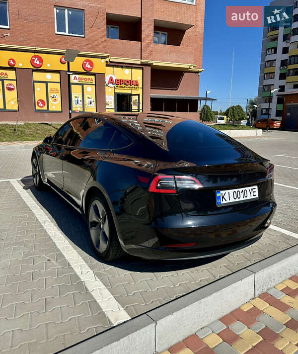 Седан Tesla Model 3 2018 в Києві