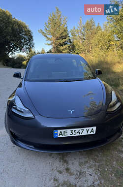 Tesla Model 3 2020 Tesla Model 3 2020