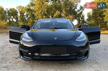 Tesla Model 3 2018