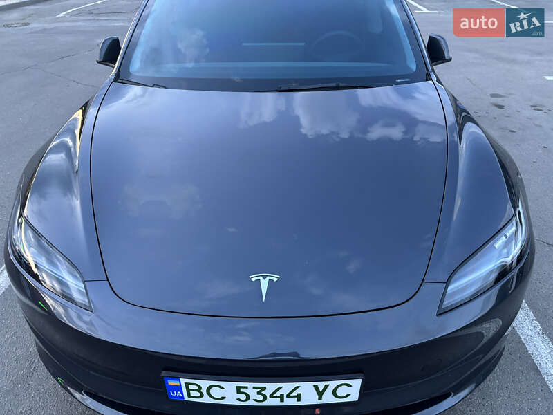 Седан Tesla Model 3 2024 в Харкові
