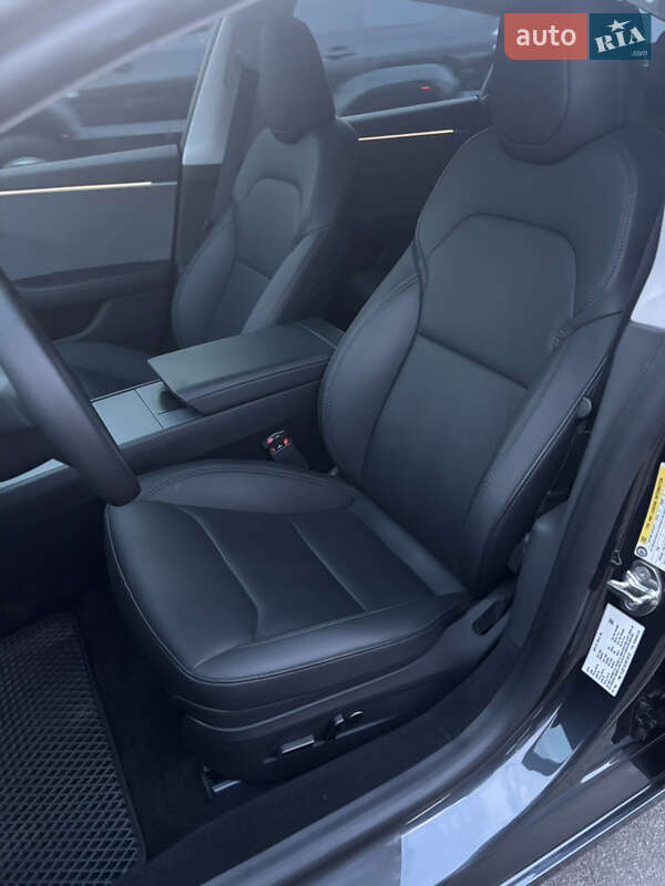 Седан Tesla Model 3 2024 в Харкові