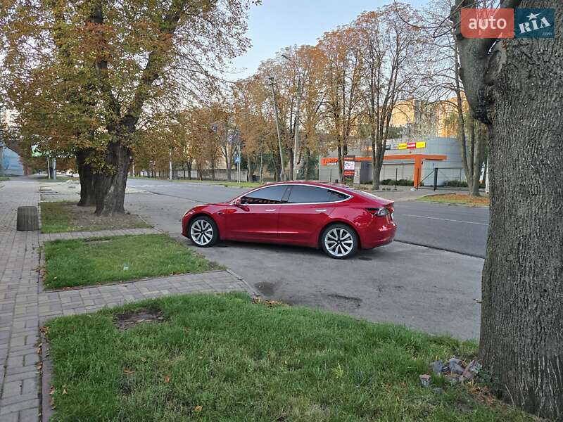 Седан Tesla Model 3 2018 в Черкассах фото 10 Седан Tesla Model 3 2018 в Черкассах