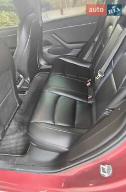 Седан Tesla Model 3 2018 в 