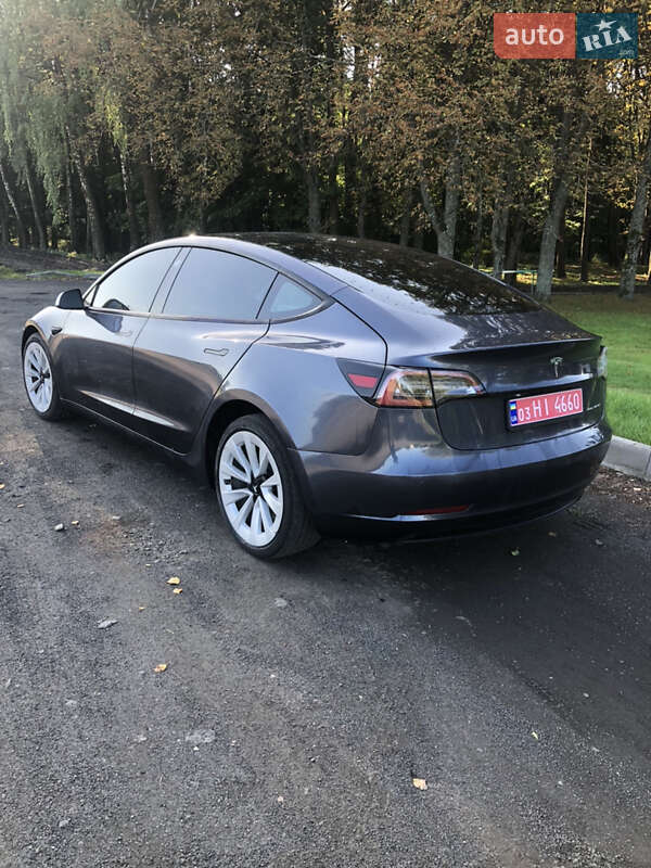 Седан Tesla Model 3 2022 в Луцьку фото 5 Седан Tesla Model 3 2022 в Луцьку