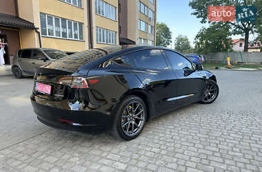 Седан Tesla Model 3 2021 в Івано-Франківську