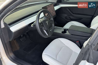 Седан Tesla Model 3 2021 в 