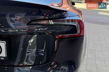 Седан Tesla Model 3 2024 в 
