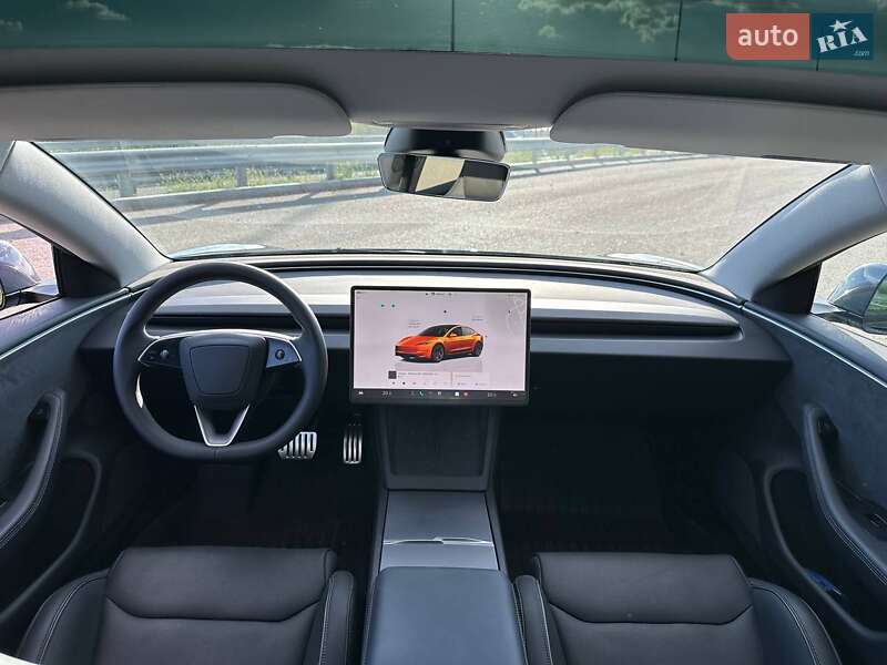 Седан Tesla Model 3 2024 в Запоріжжі