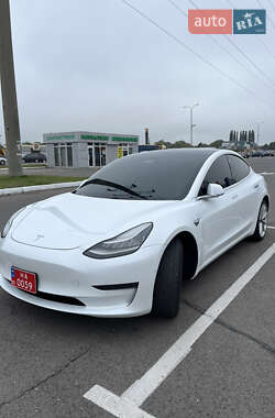 Tesla Model 3 2019