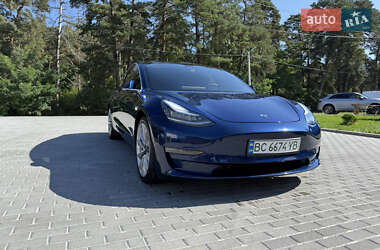 Tesla Model 3 2019