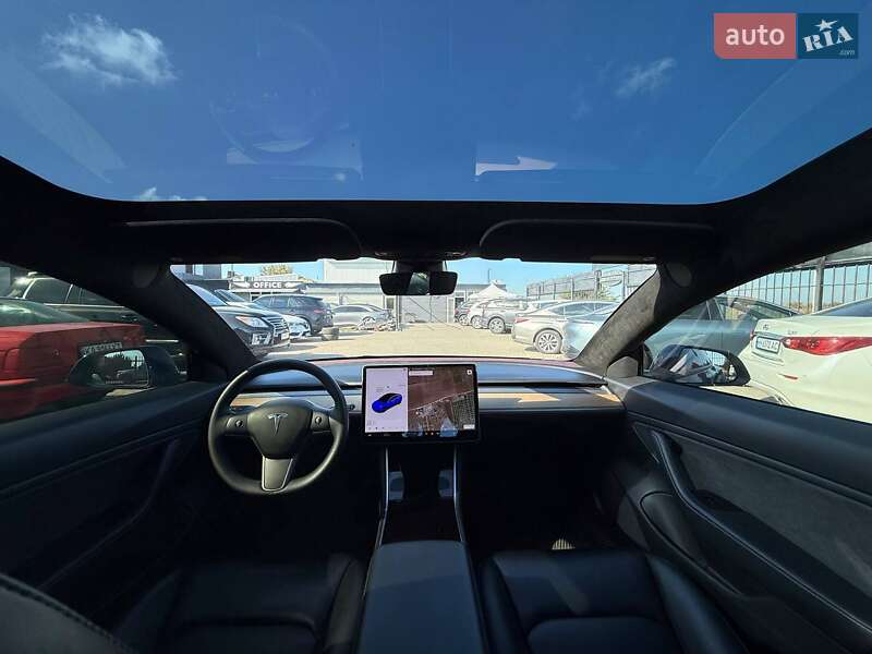 Седан Tesla Model 3 2021 в Одессе