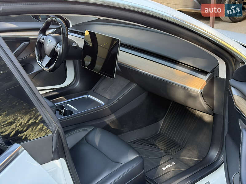 Седан Tesla Model 3 2017 в Харкові фото 24 Седан Tesla Model 3 2017 в Харкові