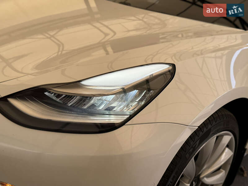 Седан Tesla Model 3 2017 в Харкові фото 34 Седан Tesla Model 3 2017 в Харкові