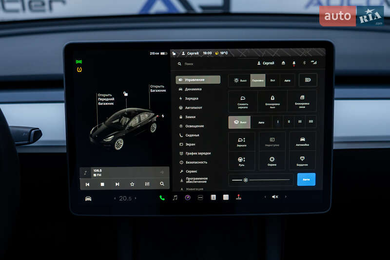 Седан Tesla Model 3 2020 в Киеве