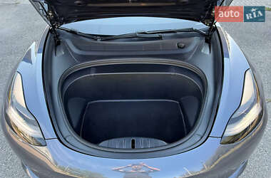 Седан Tesla Model 3 2018 в 