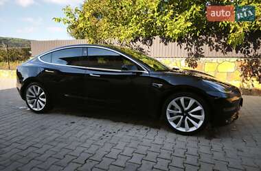 Седан Tesla Model 3 2019 в Виннице