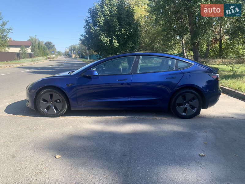 Седан Tesla Model 3 2020 в Киеве