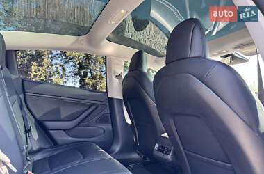 Седан Tesla Model 3 2018 в 