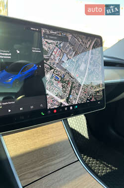 Седан Tesla Model 3 2018 в 