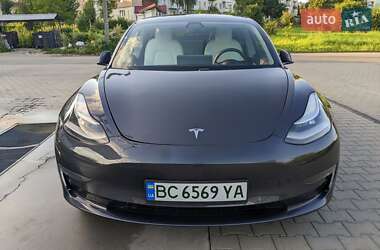 Tesla Model 3 2019