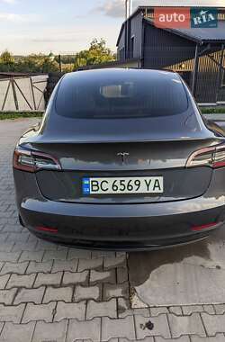 Седан Tesla Model 3 2019 в 