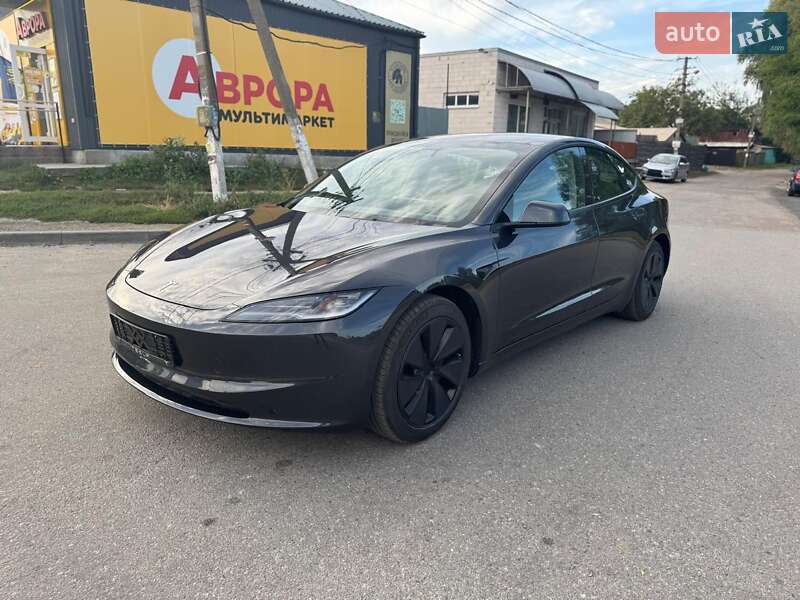 Седан Tesla Model 3 2024 в Новомосковську