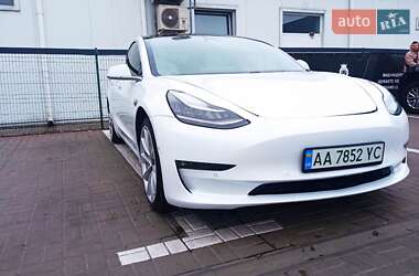 Tesla Model 3 2019
