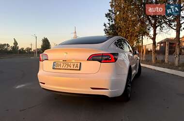 Седан Tesla Model 3 2019 в 