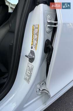 Седан Tesla Model 3 2023 в 