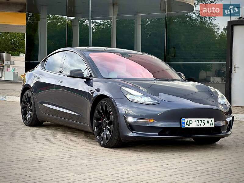 Седан Tesla Model 3 2023 в Запоріжжі