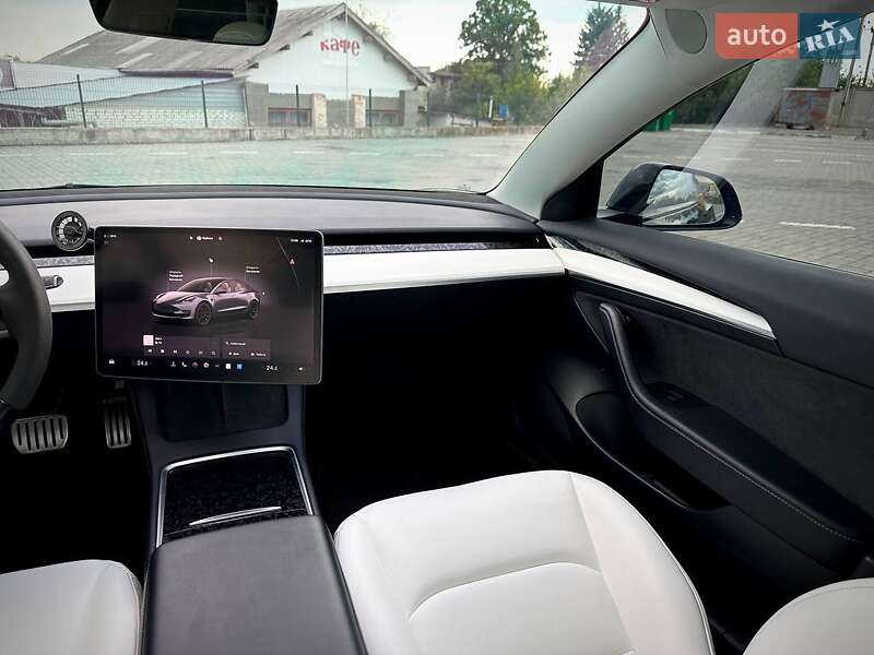 Седан Tesla Model 3 2023 в Запоріжжі