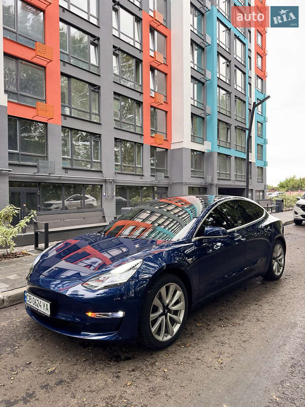 Tesla Model 3 2018