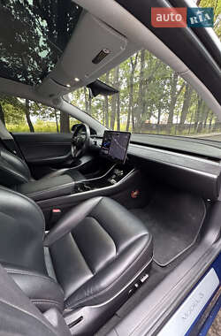 Седан Tesla Model 3 2018 в 