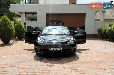 Tesla Model 3 2020