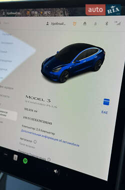 Седан Tesla Model 3 2019 в 