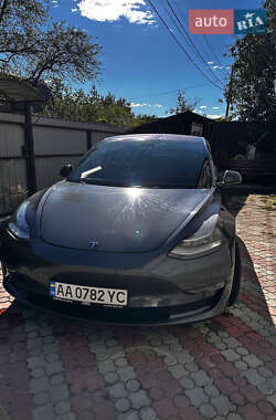 Tesla Model 3 2018