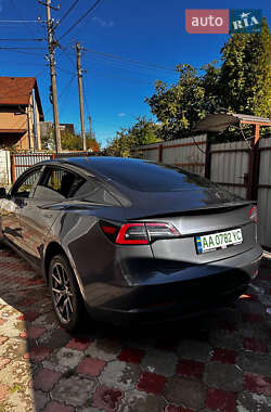 Седан Tesla Model 3 2018 в 