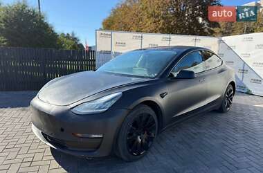 Седан Tesla Model 3 2018 в 