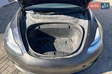Седан Tesla Model 3 2018 в 