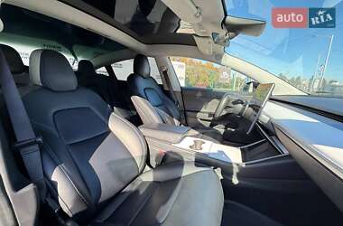 Седан Tesla Model 3 2018 в 
