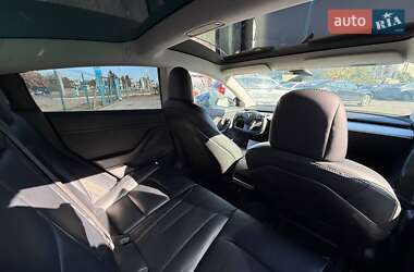 Седан Tesla Model 3 2018 в 