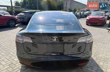 Седан Tesla Model 3 2018 в 