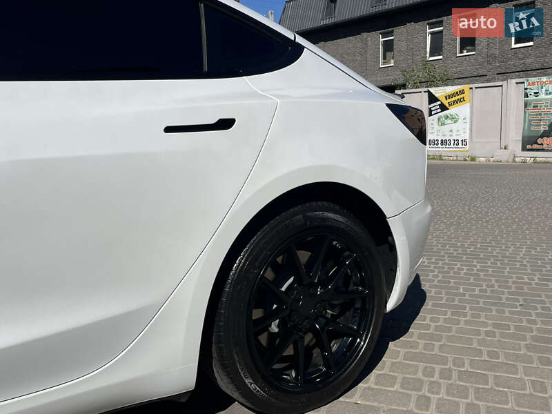 Седан Tesla Model 3 2021 в Белой Церкви