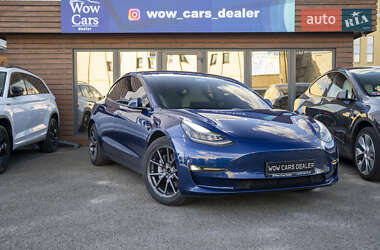 Седан Tesla Model 3 2018 в Киеве