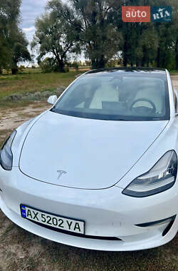 Седан Tesla Model 3 2018 в 