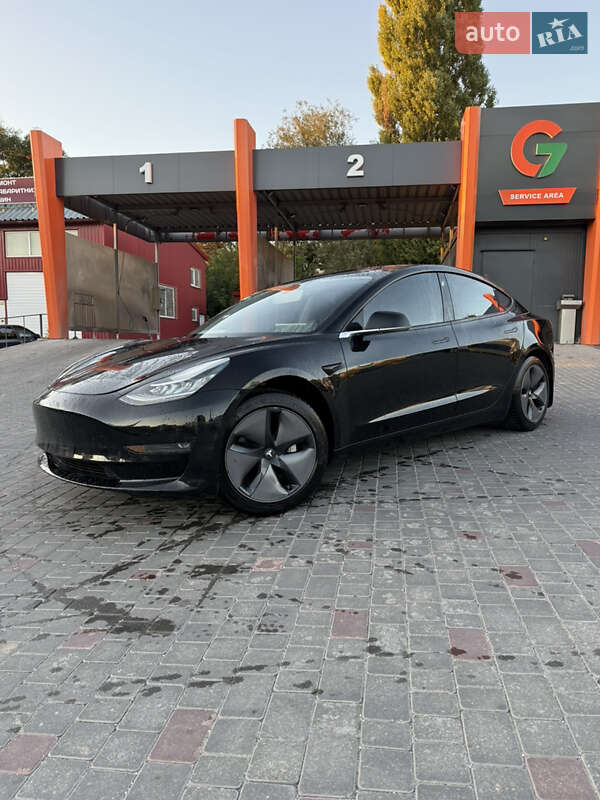 Седан Tesla Model 3 2018 в Хмельницком