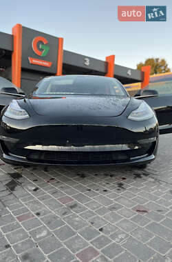 Седан Tesla Model 3 2018 в 
