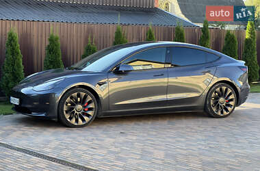 Tesla Model 3 2021