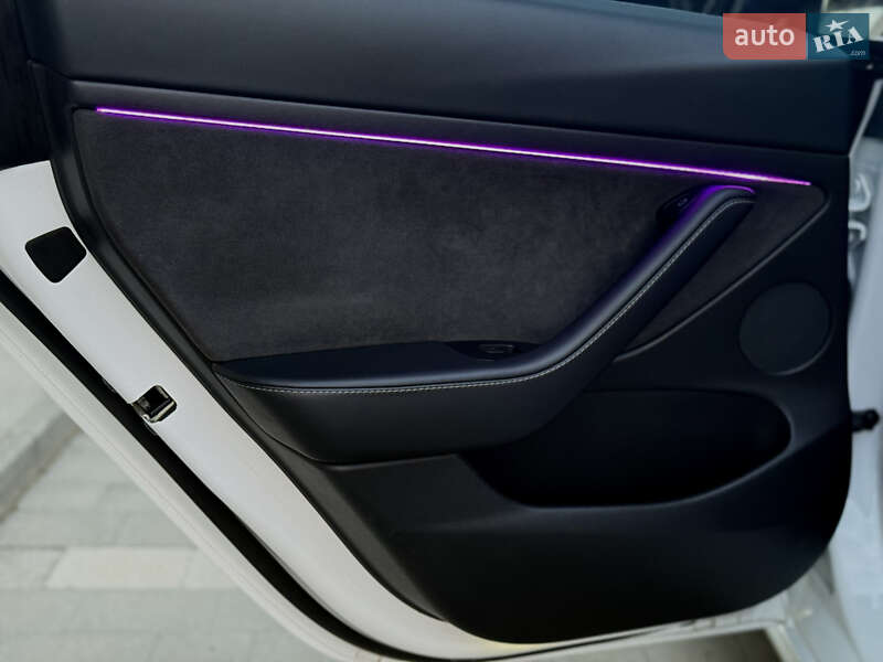 Седан Tesla Model 3 2021 в Ужгороді фото 14 Седан Tesla Model 3 2021 в Ужгороді